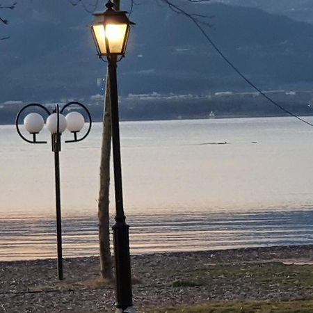 Nafpaktos Seaside Apartment Экстерьер фото