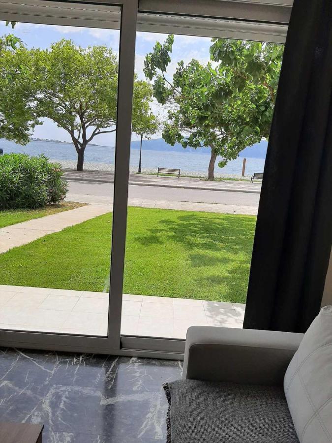 Nafpaktos Seaside Apartment Экстерьер фото