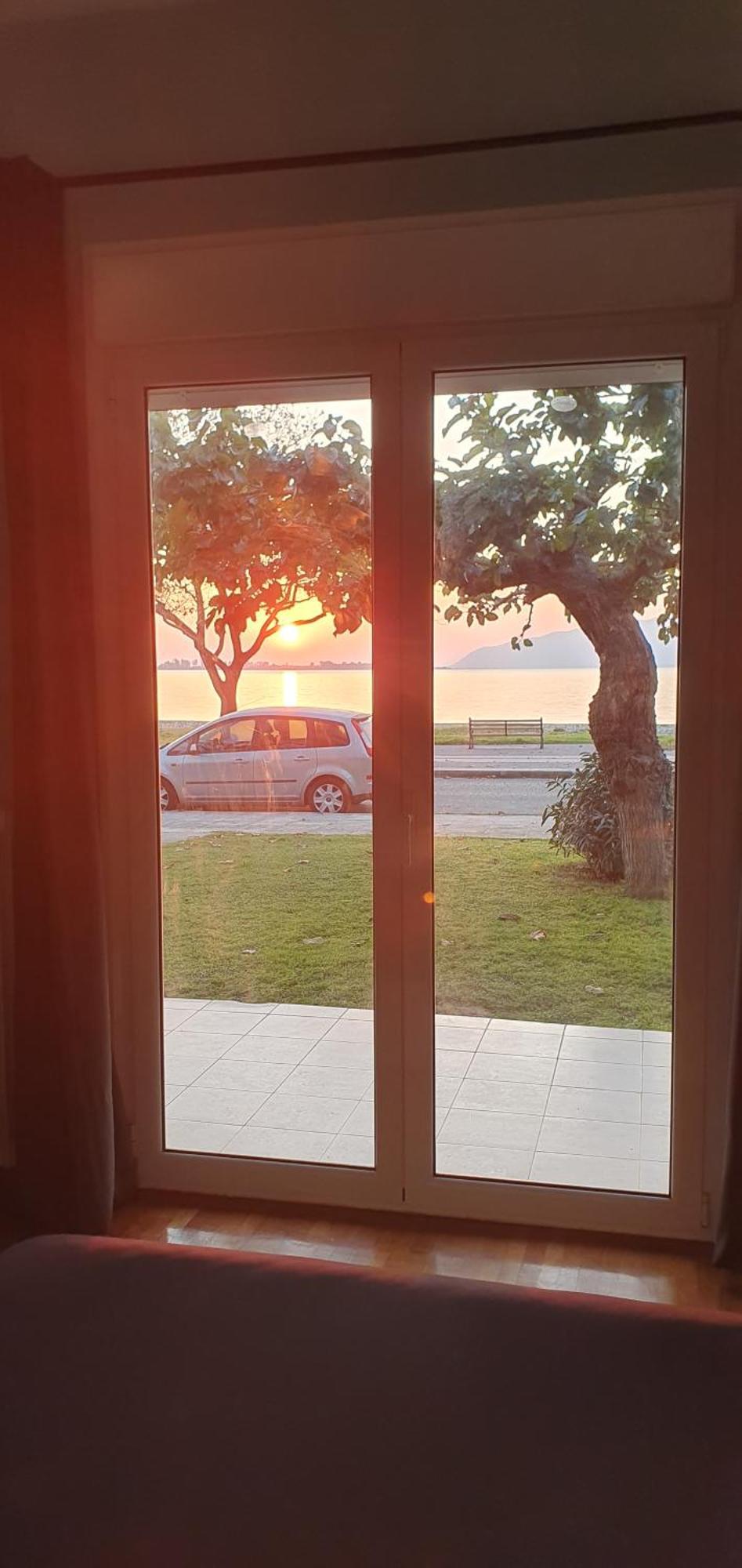 Nafpaktos Seaside Apartment Экстерьер фото