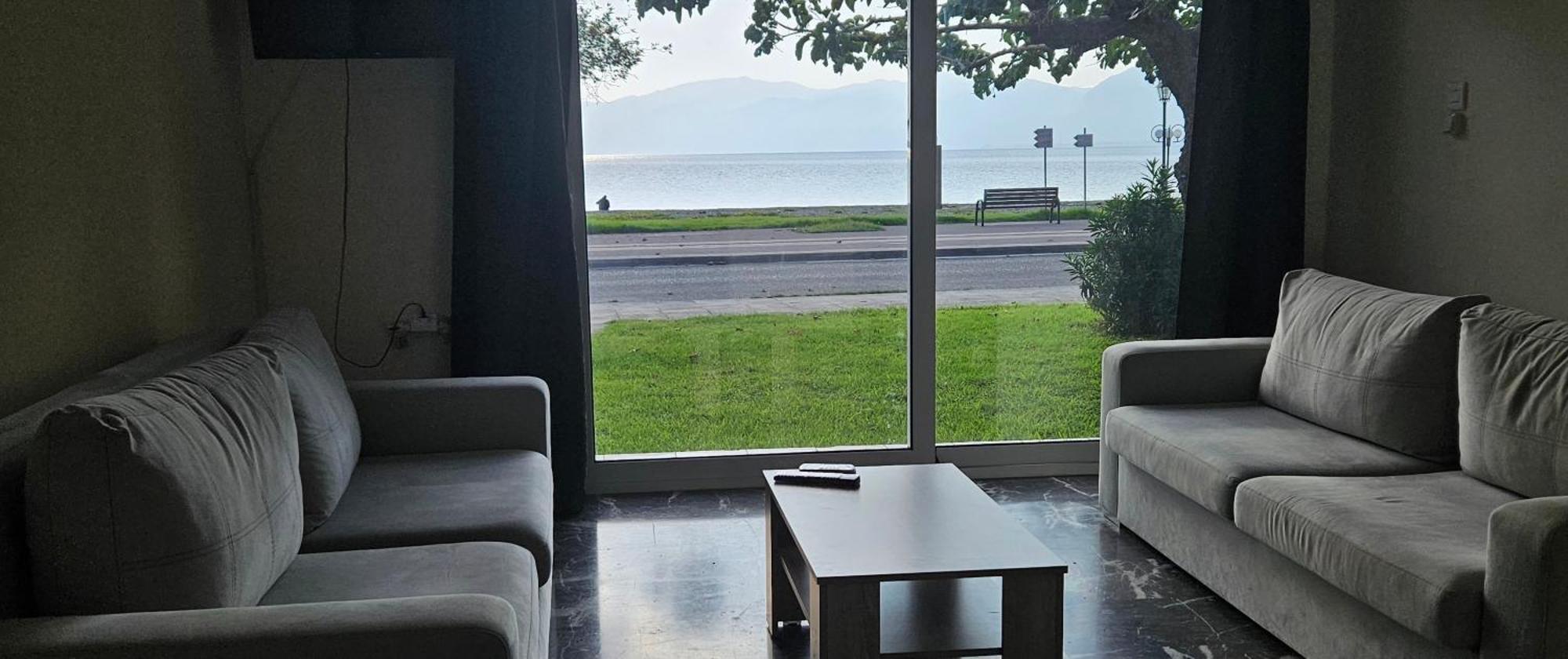 Nafpaktos Seaside Apartment Экстерьер фото