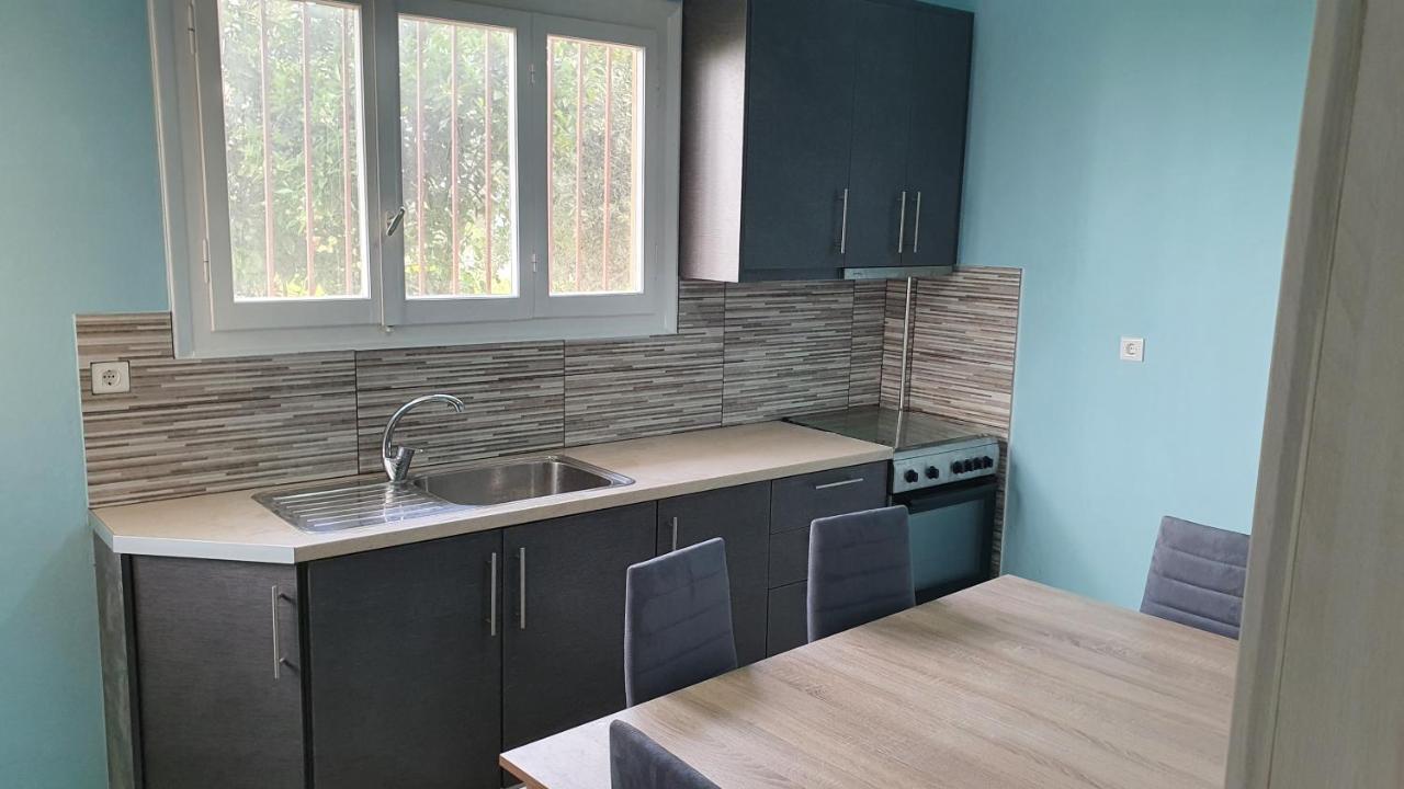 Nafpaktos Seaside Apartment Экстерьер фото